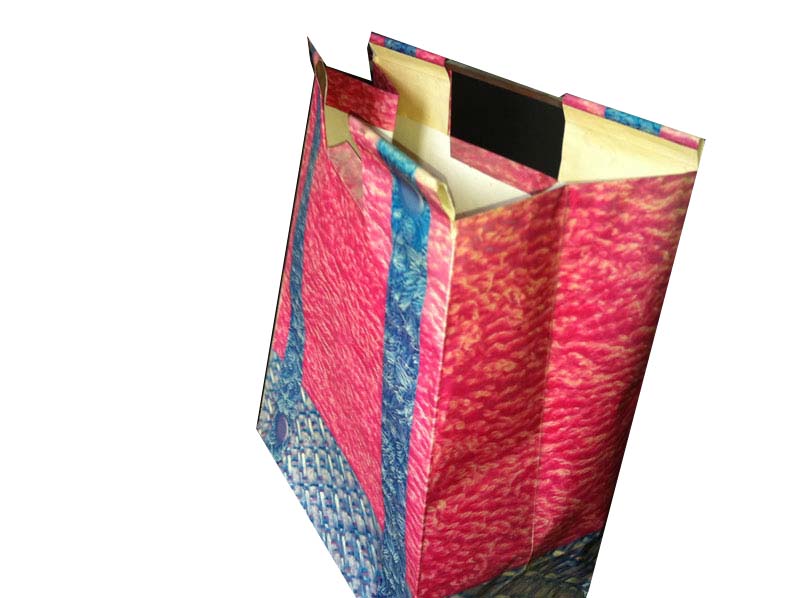 橫瀝紙盒印刷、認(rèn)準(zhǔn)天霖紙盒包裝印刷廠