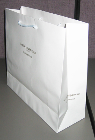 越秀紙袋生產(chǎn)廠家，越秀紙袋專業(yè)制作供應(yīng)商，越秀紙袋專業(yè)印刷