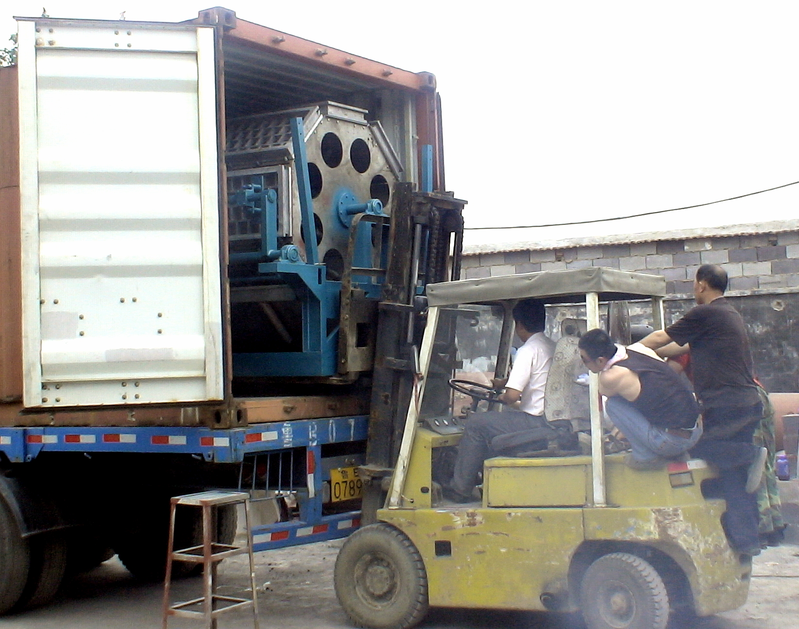 2014山東龍口紙漿模塑生產(chǎn)線，蛋托生產(chǎn)線，蛋托設(shè)備，蛋托機(jī)