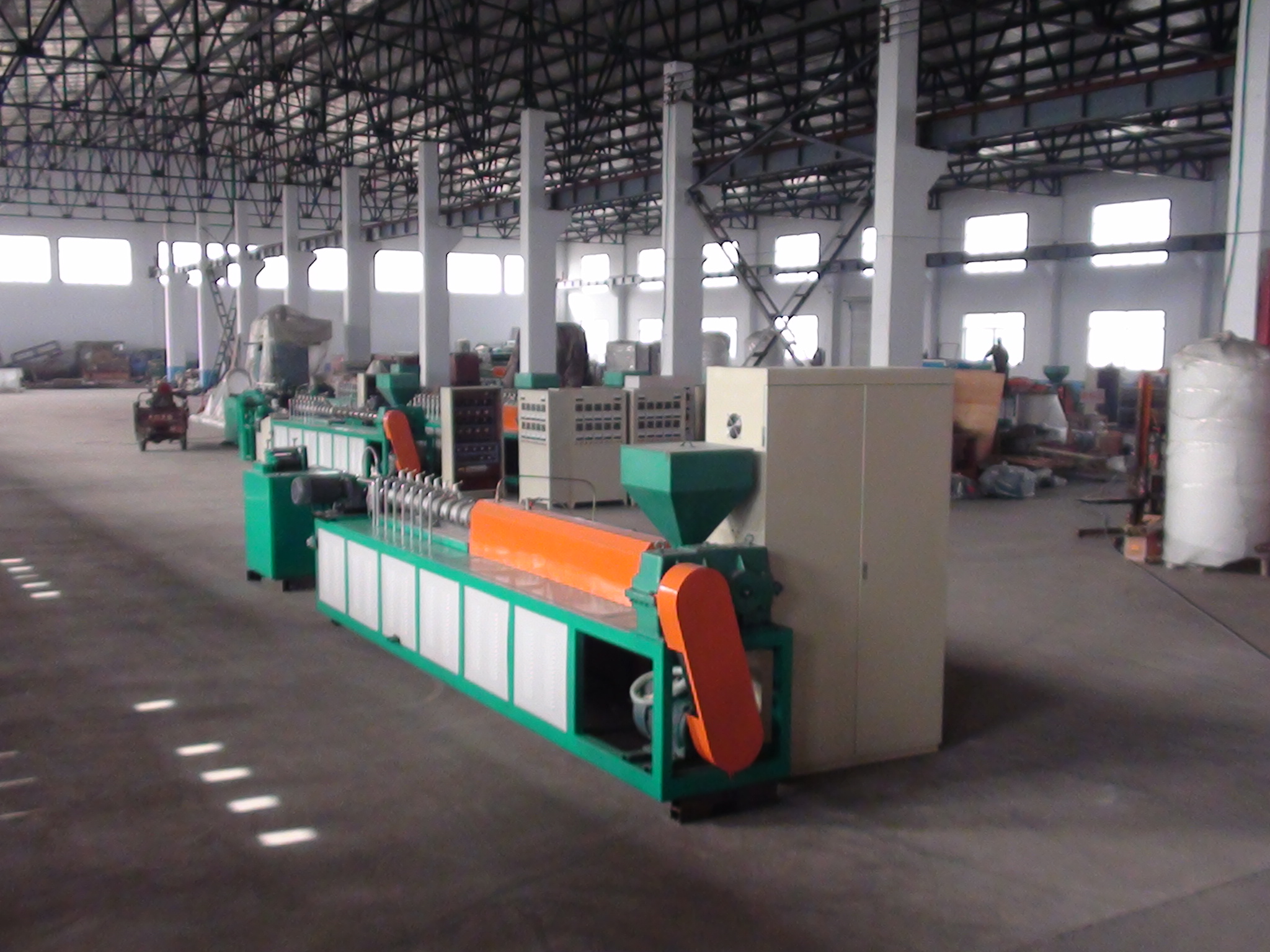 福昌大網(wǎng)墊機(jī)，75型高效水果網(wǎng)套機(jī)，土豆網(wǎng)套機(jī)，蔬菜網(wǎng)套機(jī)，福