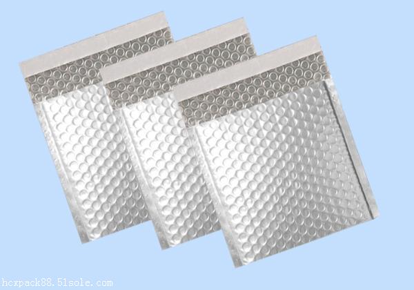 深圳市華彩興包裝材料有限公司專業生產銀色鍍鋁膜復合氣泡信封袋