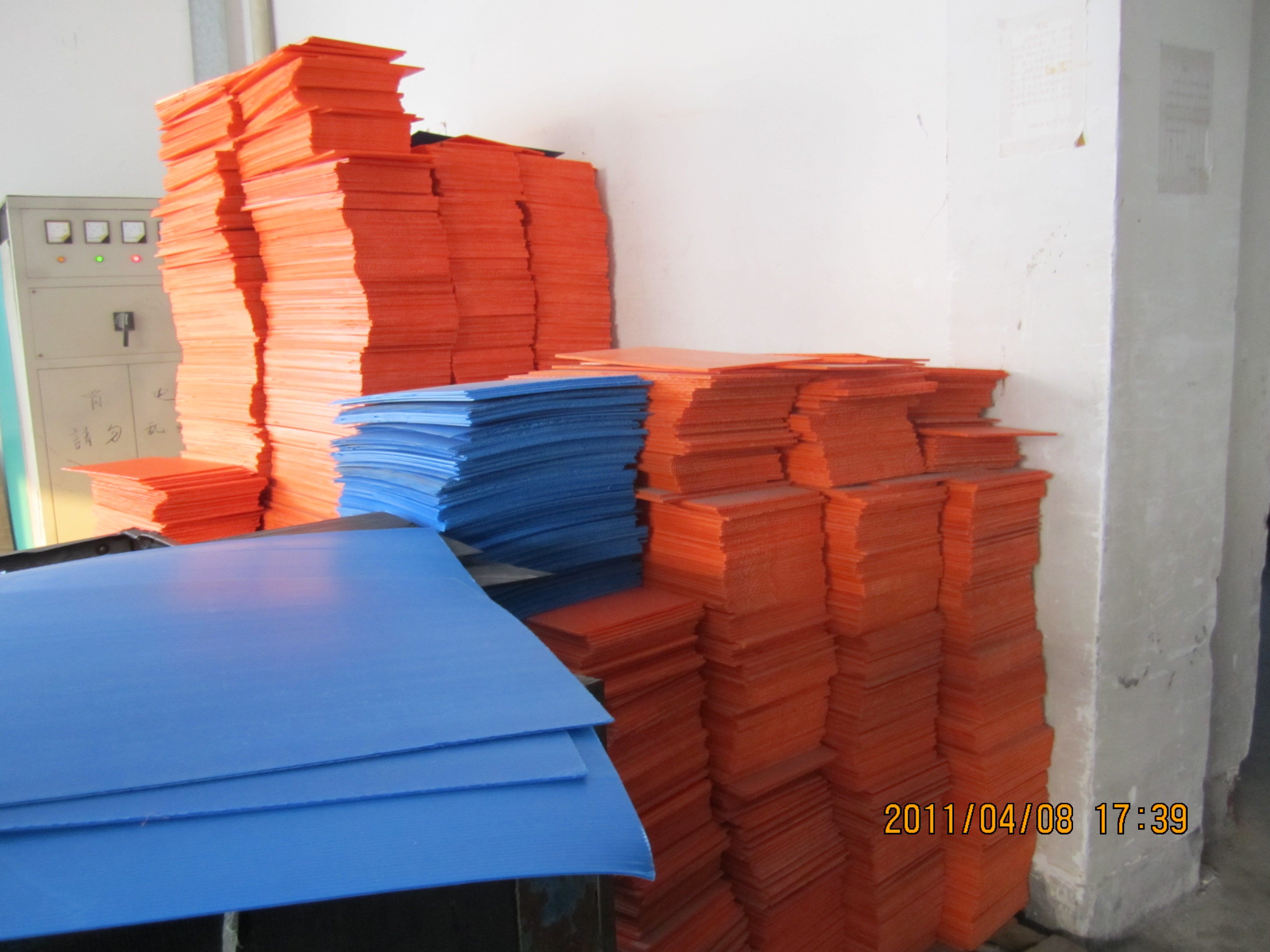 中空板，塑料中空板，萬通板，中空板隔板，中空板箱