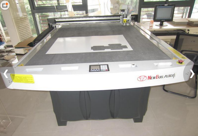 拓荒牛全自動紙箱切割打樣機