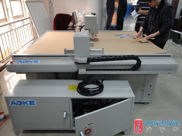 供應(yīng)精裝盒打樣機(jī)