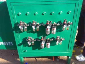 供應價格合理的易拉罐切蓋機廠家