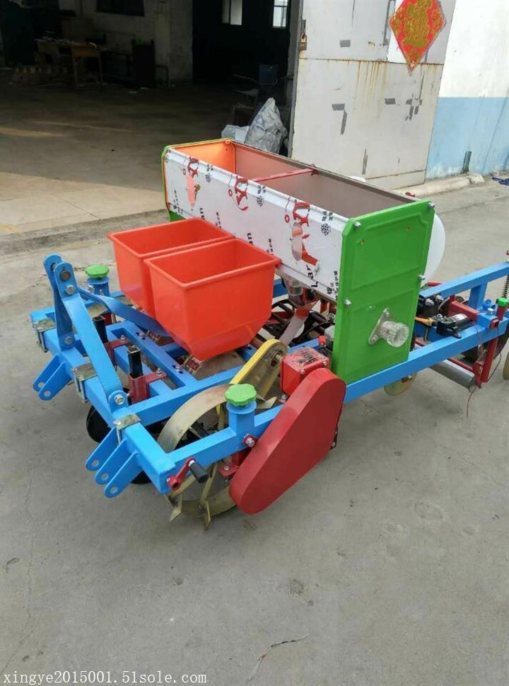 雙行花生覆膜機 蔬菜起壟施肥覆膜機