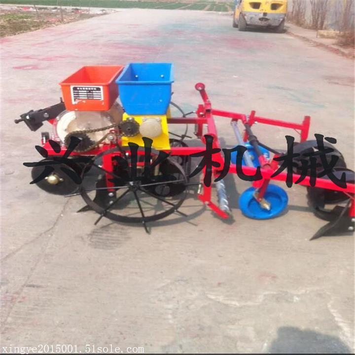 手扶覆膜機 最新花生種地覆膜機?? 花生覆膜播種機