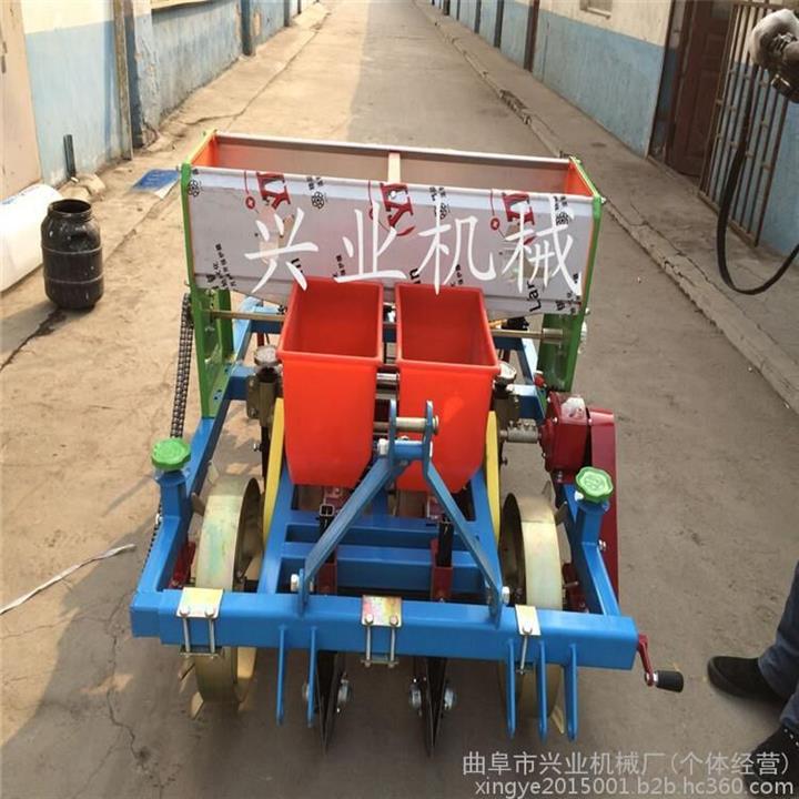 拖拉機帶動覆膜機   高產量花生施肥精播機   手扶車玉米播種機