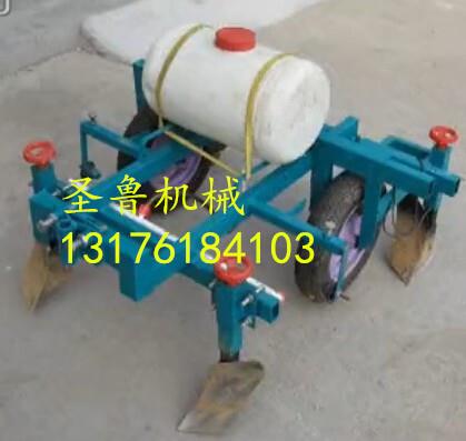 手扶車(chē)帶動(dòng)覆膜機(jī) 覆膜機(jī)報(bào)價(jià) 拖拉機(jī)帶動(dòng)播種覆膜機(jī)