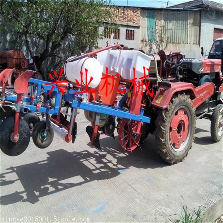 多功能高效率覆膜機 玉米花生播種機 施肥覆膜機