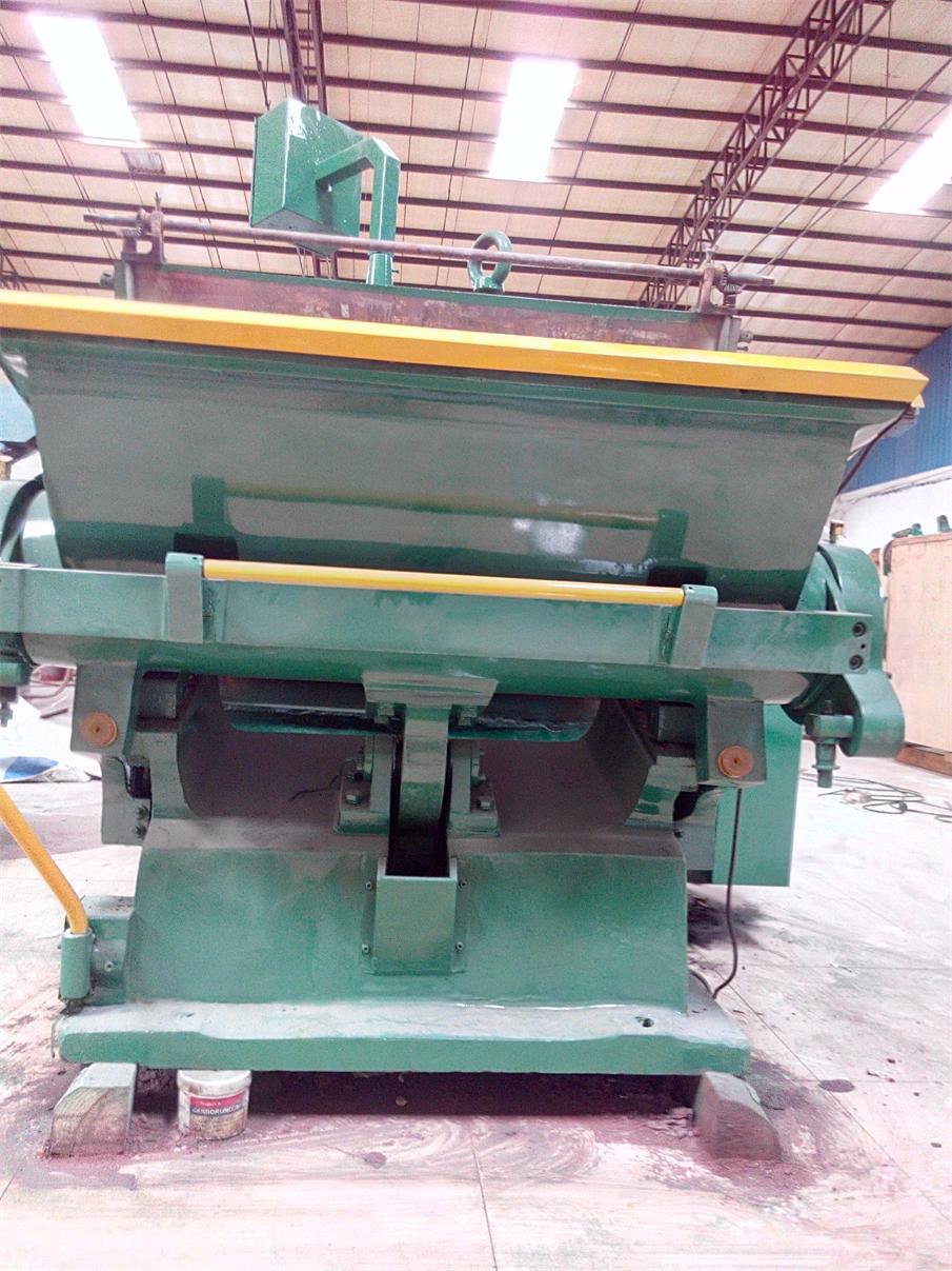 二手9成新1100啤機，1100壓痕機