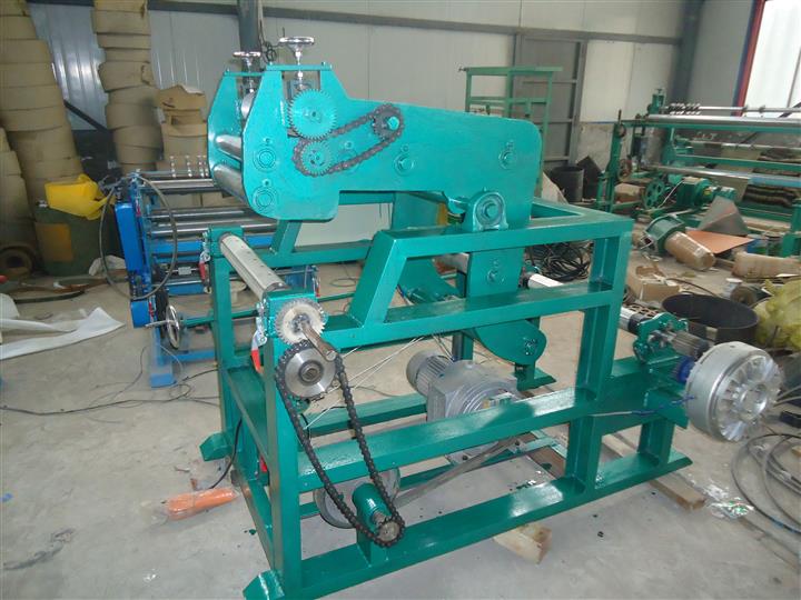 專(zhuān)業(yè)定做紙管分切機(jī)，河北雄縣PET聚酯膜分切機(jī) 操作簡(jiǎn)單