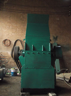 易拉罐分切機(jī)無(wú)篩底粉碎機(jī)對(duì)輥粉碎機(jī)蠕動(dòng)軟管泵