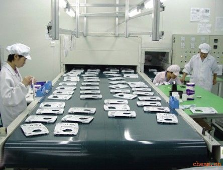 塑膠外殼、五金外殼噴漆加工，各類絲印加工