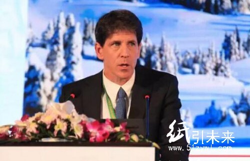 Canfor可持續(xù)發(fā)展、技術(shù)服務(wù)和發(fā)展高級(jí)總監(jiān)比爾&middot;亞當(dāng)斯