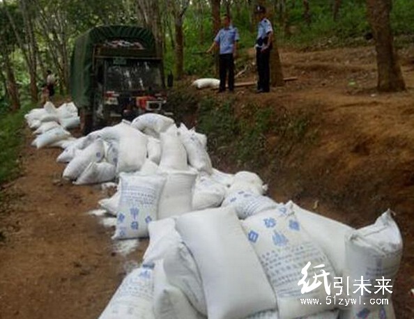 國內(nèi)商標包裝袋“變裝”走私白糖